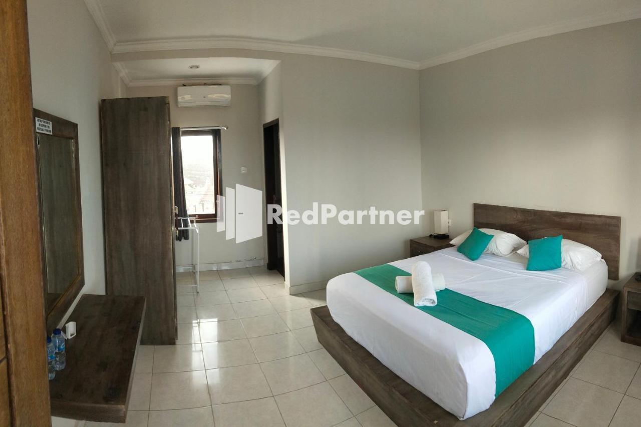 Pondok Sentana Guest House At Jalan Raya Uluwatu Redpartner 乌干沙 外观 照片